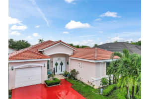 19834 NW 81st Pl, Hialeah, FL 33015, Sold 12/06/24