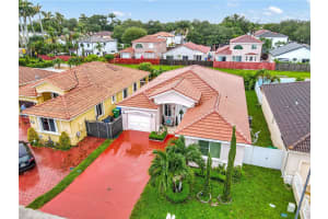 19834 NW 81st Pl, Hialeah, FL 33015, Sold 12/06/24