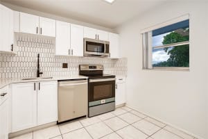 8411 Lagos De Campo Blvd, Tamarac, FL 33321, Sold 02/18/25
