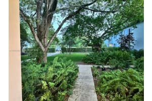 5605 SW 80th St #98B, Miami, FL 33143, Sold 05/13/25