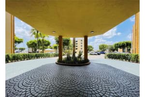 11790 SW 18th St Apt 428-3, Miami, FL 33175, Sold 11/14/24