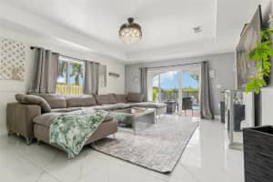 15045 SW 38th Terrace, Miami, FL 33185, Sold 12/11/24