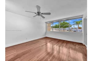 1420 Brickell Bay Dr APT 302E, Miami, FL 33131, Sold 12/17/24