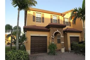 387 Ne 37th Ter, Homestead