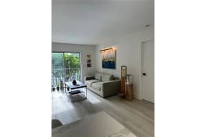 4805 NW 7th St, Miami, FL 33126, Sold 09/17/24