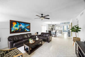 404 Lakeview Dr, Weston, FL 33326, Sold 10/31/24