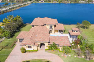 15381 SW 20th St, Davie, FL 33326, Sold 01/31/25