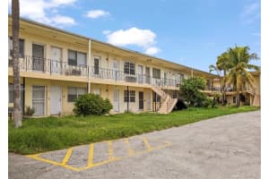 71 NW 76th St APT 7, Miami, FL 33150, Sold 12/12/24