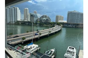 801 Brickell Bay Dr, Miami, FL 33131, Sold 09/26/24