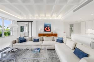 4925 Collins Ave APT 3G, Miami Beach, FL 33140, Sold 11/21/24