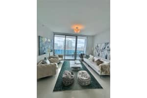 Epic Tower, 200 Biscayne Blvd Way, Miami, FL 33131, Sold 10/31/24