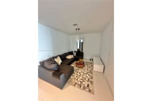 Epic Tower, 200 Biscayne Blvd Way, Miami, FL 33131, Sold 10/31/24