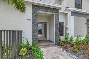 409 NE 1st Ave, Florida City, FL 33034, Sold 11/26/24