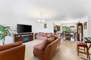 15821 SW 100th Ct, Miami, FL 33157, Sold 12/09/24