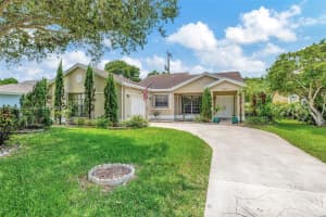 10026 NW 70th St, Tamarac, FL 33321, Sold 03/20/25