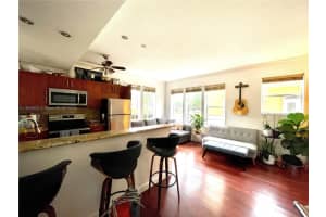 1027 Pennsylvania Ave 101, Miami Beach