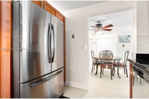401 NE 14th Ave, Hallandale Beach, FL 33009, Sold 01/22/25