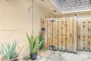 14237 SW 94th Cir Ln APT 104, Miami, FL 33186, Sold 12/31/24