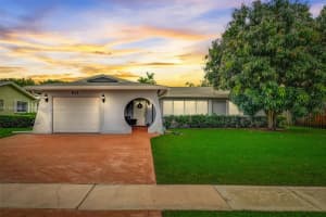 511 NW 98th Ave, Pembroke Pines, FL 33024, Sold 09/27/24