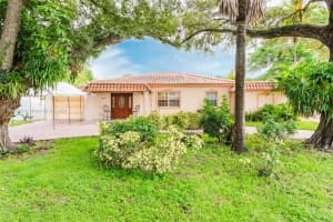 7425 SW 34th St, Miami, FL 33155, Sold 01/27/25