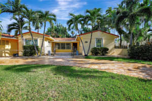 1235 Harrison St, Hollywood, FL 33019, Sold 03/27/25
