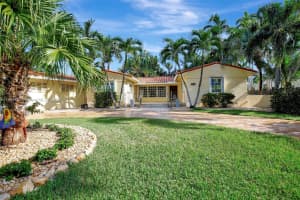 1235 Harrison St, Hollywood, FL 33019, Sold 03/27/25