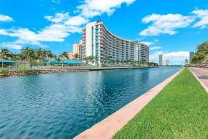 3255 NE 184th St APT 12206, Aventura, FL 33160, Sold 10/25/24