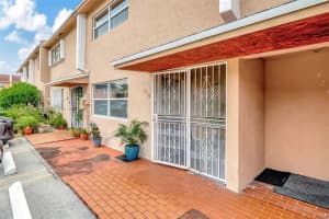 100 SW 110th Ave Apt 119-3, Miami, FL 33174, Sold 10/22/24