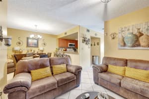 100 SW 110th Ave Apt 119-3, Miami, FL 33174, Sold 10/22/24