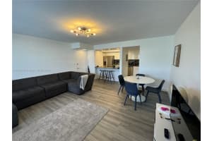 195 Sunrise Dr APT 9, Key Biscayne, FL 33149, Sold 12/04/24