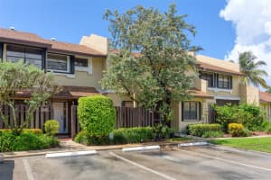 290 SW 97th Terrace, Pembroke Pines, FL 33025, Sold 09/30/24