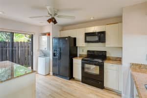 290 SW 97th Terrace, Pembroke Pines, FL 33025, Sold 09/30/24
