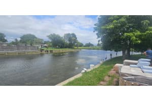 6605 Nw 77th St, Tamarac
