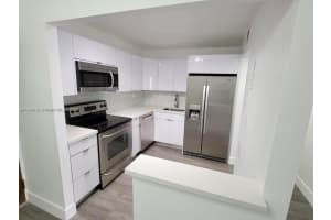 5201 NW 7th St, Miami, FL 33126, Sold 10/08/24