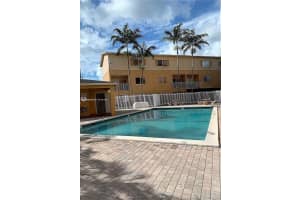 6245 SW Kendale Lakes Cir APT 210, Miami, FL 33183, Sold 01/15/25