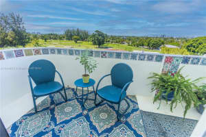 110 S Shore Dr APT 6B, Miami Beach, FL 33141, Sold 10/28/24
