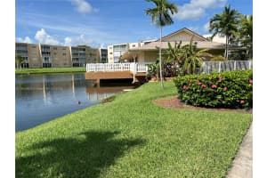 202 SE 10th St APT 308, Dania Beach, FL 33004, Sold 11/26/24