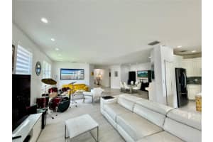 11333 NW 79th Ln, Medley, FL 33178, Sold 09/25/24