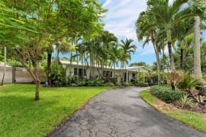 8330 SW 148th Dr, Palmetto Bay, FL 33158, Sold 12/26/24
