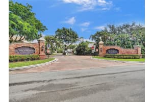 9705 N New River Canal Rd APT 200, Plantation, FL 33324, Sold 10/11/24