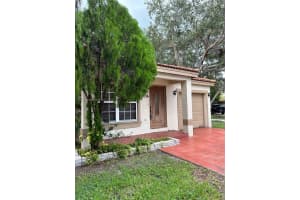 9136 Nw 192nd Ter Hialeah, FL 33018 - MLS#A11645211