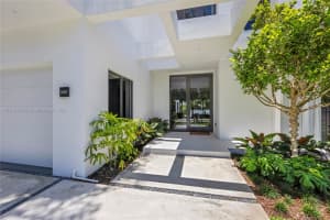 5051 SW 77th St, Miami, FL 33143, Sold 12/13/24
