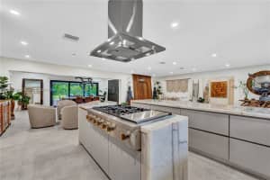 7225 SW 76th St, Miami, FL 33143, Sold 12/11/24