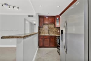 6200 W Flagler St APT 301, Miami, FL 33144, Sold 11/27/24
