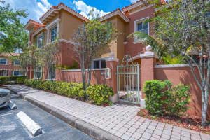 784 Sw 106th Ave 1902 Pembroke Pines, FL 33025 - MLS#A11645401