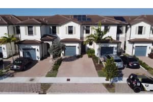 10832 W 33rd Way, Hialeah, FL 33018, Sold 01/23/25