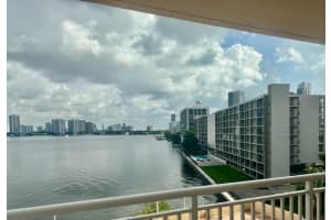 251 174th St APT 520, Sunny Isles Beach, FL 33160, Sold 10/30/24
