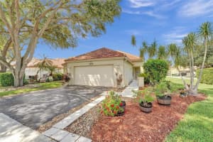 2775 Oak Grove Rd, Davie, FL 33328, Sold 10/08/24