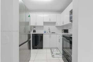 5102 NW 79th Ave APT 106, Doral, FL 33166, Sold 04/01/25