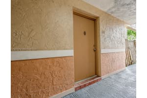5102 NW 79th Ave APT 106, Doral, FL 33166, Sold 04/01/25